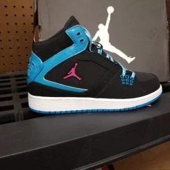 N-STOCK.NET GIRLS JORDAN 1 FLIGHT Grade School 4.5y Last One