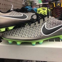 N-STOCK.NET NIKE MAGISTA SOCCER CLEATS MEN'S & GS
