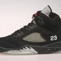 Nike AIR JORDAN RETRO 5 BLACK METALLIC 2011 RELEASE